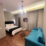 Dafni 4*